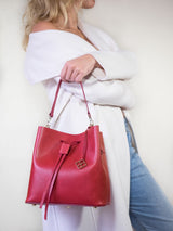 Alya Bucket Small ruby red Beuteltasche rot