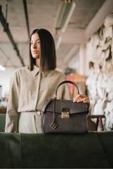 Almaaz Lock S Henkeltasche Top handle bag snake schlange braun brown